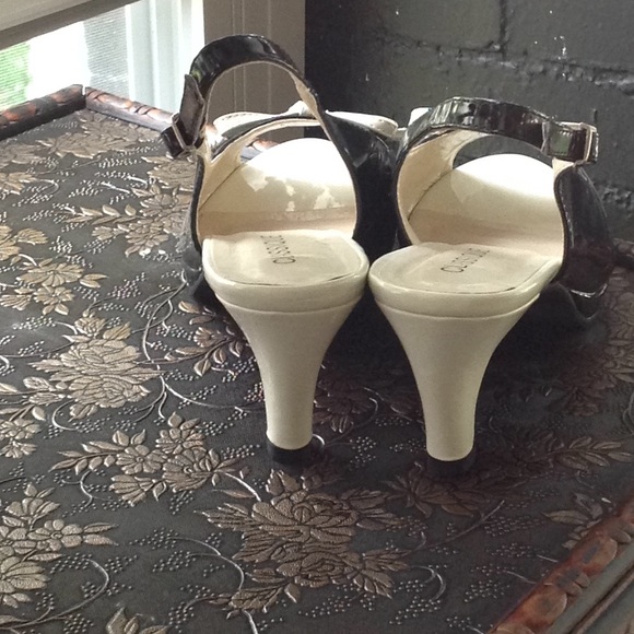 Cream & Black Patten Heels - Picture 2 of 4